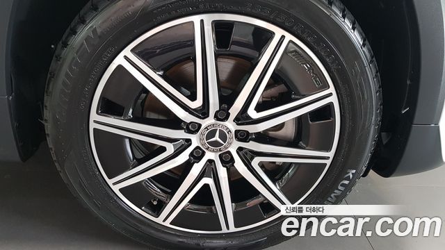 Mercedes-Benz EQB из Кореи Encar