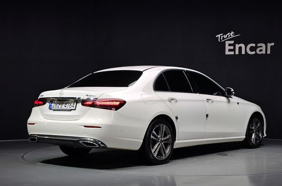 Mercedes-Benz E-Class E350 4MATIC Avantgarde — пробег 98 467 км — фото 2 из 5