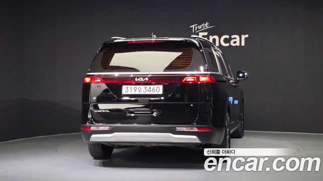 Kia Carnival из Кореи Encar