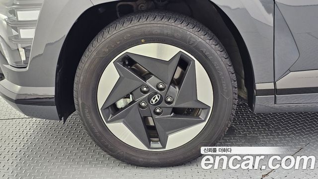 Hyundai Kona Long Range Premium — пробег 96 381 км — фото 5 из 5