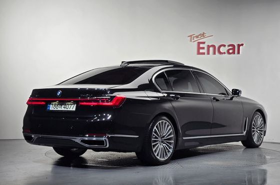 BMW 7-Series 740Li xDrive Design Pure Excellence — пробег 172 157 км — фото 2 из 5
