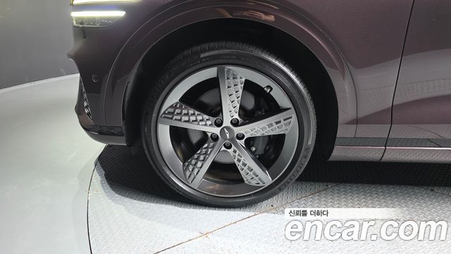 Genesis GV70 из Кореи Encar