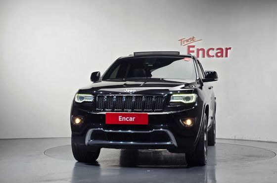 Jeep Cherokee 3.0 Diesel Overland WK2 — пробег 128 749 км — фото 3 из 5