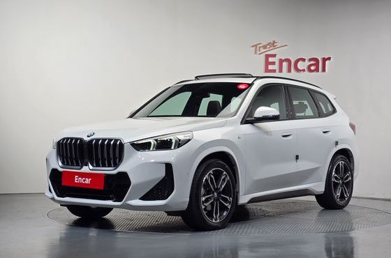 BMW X1 xDrive 20i M Sport — пробег 8 562 км — фото 1 из 5
