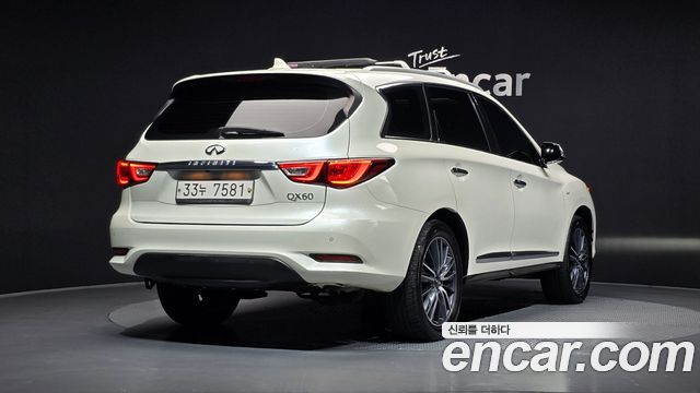 Infiniti QX60 3.5 AWD — пробег 78 053 км — фото 2 из 5