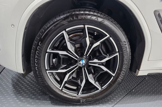 BMW X3 xDrive 20i M Sport — пробег 32 755 км — фото 5 из 5