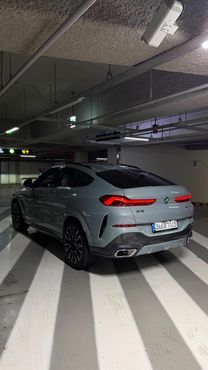 BMW X6 xDrive40i M Sport — пробег 20 км — фото 2 из 5
