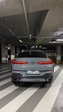 BMW X6 xDrive40i M Sport — пробег 20 км — фото 5 из 5