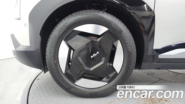 Kia EV5 из Кореи Encar