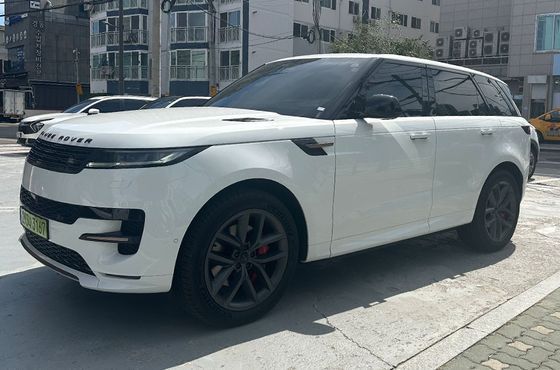 Land Rover Range Rover Sport P360 HSE Dynamic — пробег 2 060 км — фото 2 из 5