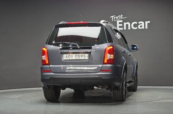 Ssangyong Rexton 2.2 4WD RX7 Luxury — пробег 125 349 км — фото 4 из 5