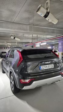 Kia Niro Prestige — пробег 19 200 км — фото 2 из 5