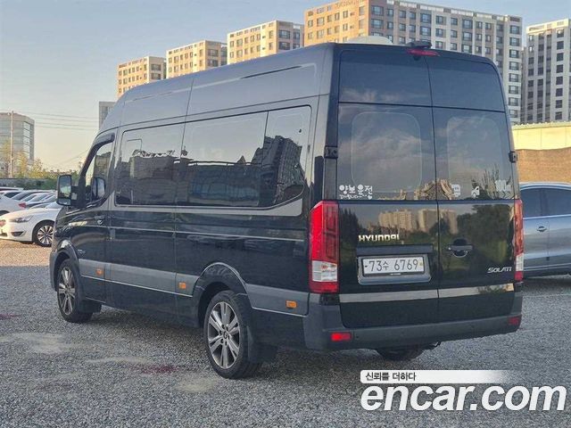 Hyundai Solati 16-seater Luxury — пробег 110 775 км — фото 2 из 5