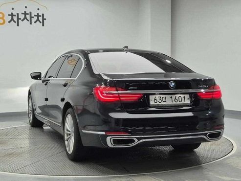 BMW 7-Series 740Li xDrive — пробег 84 490 км — фото 2 из 5