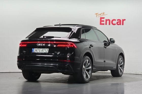 Audi Q8 50 TDI Quattro Premium — пробег 33 306 км — фото 2 из 5