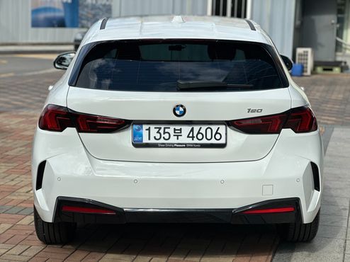 BMW 1-Series 120 — пробег 4 089 км — фото 4 из 5