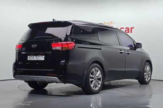 Kia Carnival 9-seater Prestige — пробег 139 402 км — фото 2 из 5
