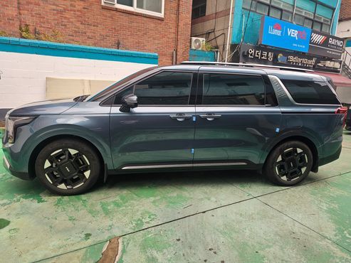 Kia Carnival HEV 9seater Signature — пробег 22 000 км — фото 1 из 5