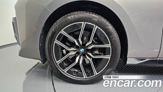 BMW 7-Series 740i xDrive M Sport — пробег 45 935 км — фото 5 из 5