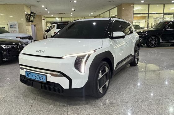 Kia EV3 Long Range 2WD Earth — пробег 6 748 км — фото 1 из 5