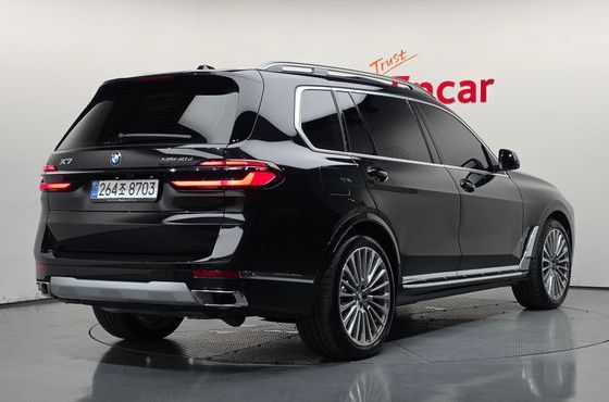 BMW X7 xDrive 40d Design Pure Excellence 6-Seater — пробег 3 227 км — фото 2 из 5