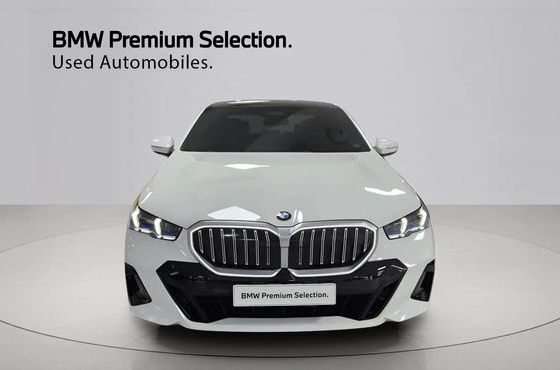 BMW 5-Series 530i xDrive M Sport — пробег 15 153 км — фото 3 из 5