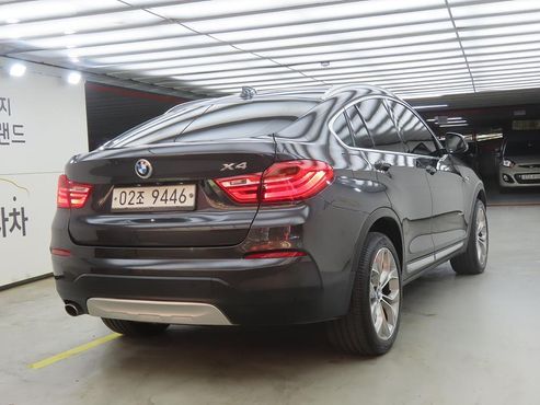 BMW X4 xDrive20d — пробег 157 552 км — фото 4 из 5