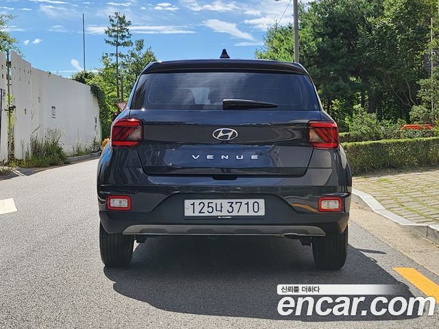 Hyundai Venue из Кореи Encar