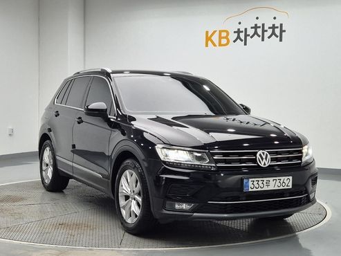 Volkswagen Tiguan 2.0 TDI Premium — пробег 110 955 км — фото 4 из 5