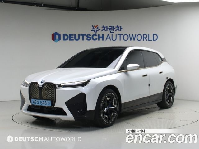 BMW iX xDrive40 First Edition — пробег 22 660 км — фото 1 из 5