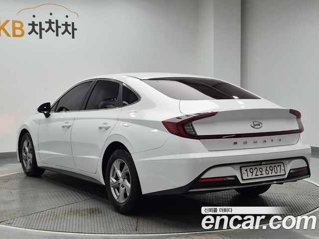 Hyundai Sonata 2.0 Smart — пробег 153 020 км — фото 2 из 5