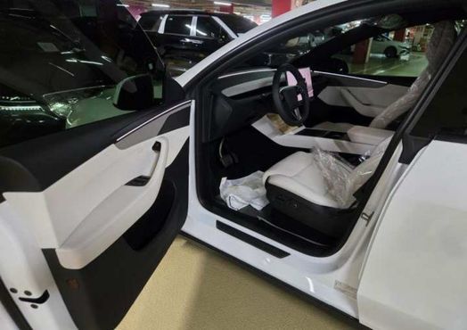 Tesla Model Y L Long Range AWD — пробег 1 км — фото 4 из 5
