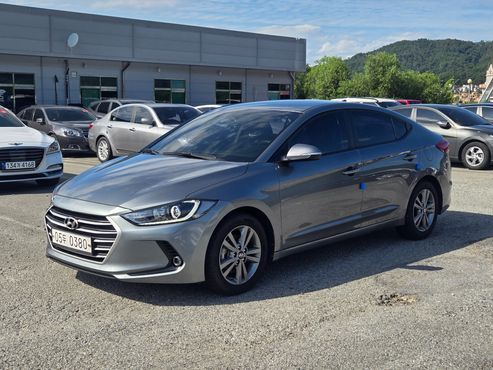 Hyundai AVANTE 1.6 GDI Smart Special — пробег 88 000 км — фото 3 из 5