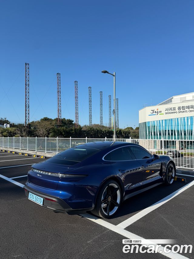 Porsche Taycan Base — пробег 37 450 км — фото 3 из 5