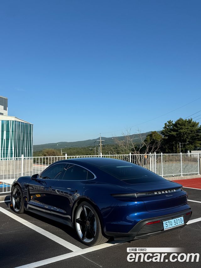 Porsche Taycan Base — пробег 37 450 км — фото 4 из 5