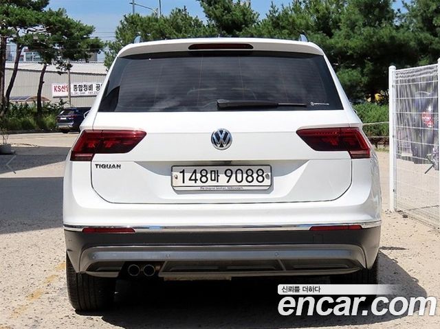Volkswagen Tiguan 2.0 TDI Premium — пробег 91 712 км — фото 4 из 5