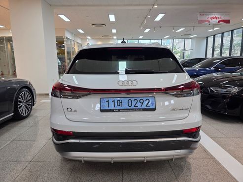Audi Q4 e-tron 40 Premium — пробег 53 167 км — фото 4 из 5