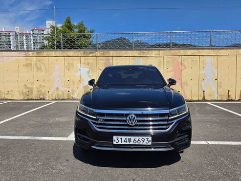 Volkswagen Touareg 3.0 TDI R-Line — пробег 119 500 км — фото 3 из 5