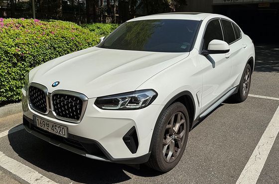 BMW X4 xDrive20i xLine — пробег 27 766 км — фото 3 из 5