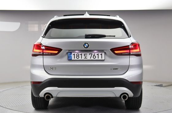 BMW X1 xDrive 20i Advantage — пробег 67 091 км — фото 4 из 5