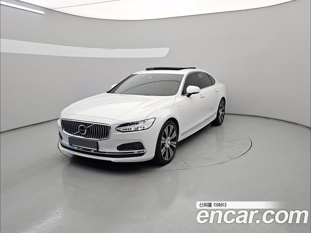 Volvo S90 T8 AWD Ultimate Bright — пробег 124 944 км — фото 1 из 5