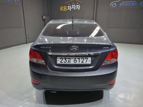 Hyundai Accent 1.4 VVT Premier — пробег 89 158 км — фото 5 из 5