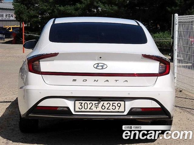 Hyundai Sonata 2.0 Smart — пробег 126 956 км — фото 4 из 5