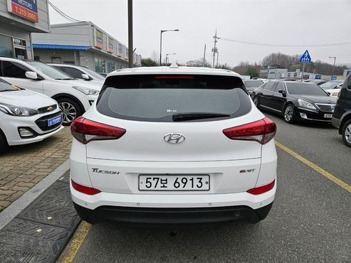 Hyundai Tucson Diesel 1.7 2WD Style Fever — пробег 138 400 км — фото 4 из 5