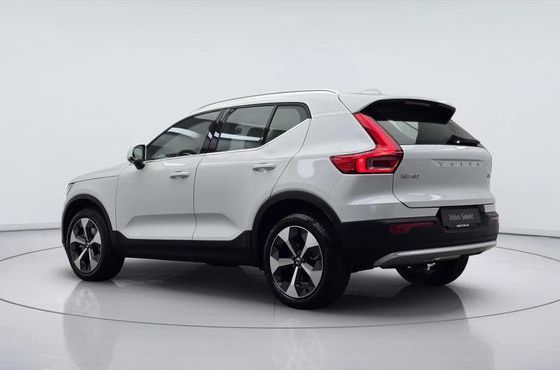 Volvo XC40 B4 Ultra Bright — пробег 2 363 км — фото 4 из 5