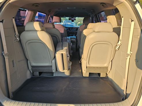 Kia Carnival 11-Seater Prestige — пробег 85 897 км — фото 5 из 5