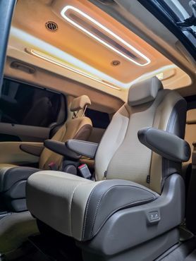 Kia Carnival Gasoline 9-Seater Hi Limousine (7-seater Limousine(Special vehicle) — пробег 22 000 км — фото 5 из 5