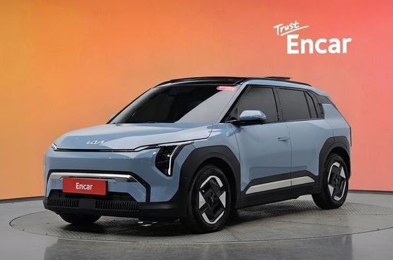 Kia EV3 Standard 2WD Earth — пробег 24 391 км — фото 1 из 5