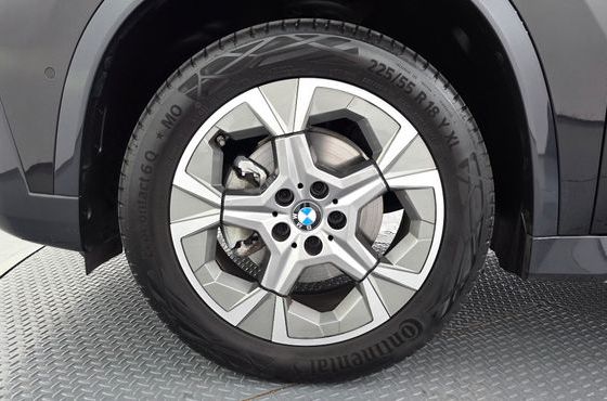 BMW X1 xDrive 20i xLine — пробег 11 931 км — фото 5 из 5