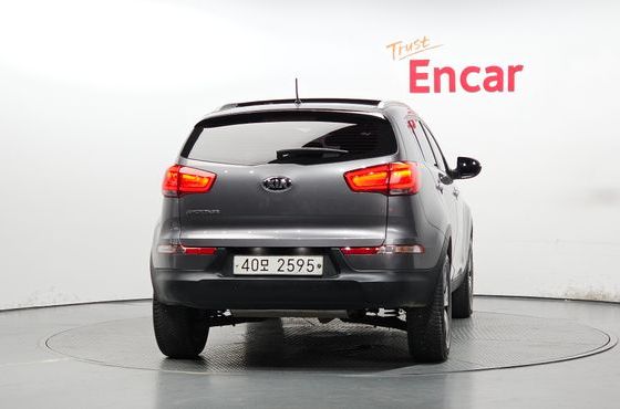 Kia Sportage Diesel 2WD Prestige — пробег 124 211 км — фото 4 из 5